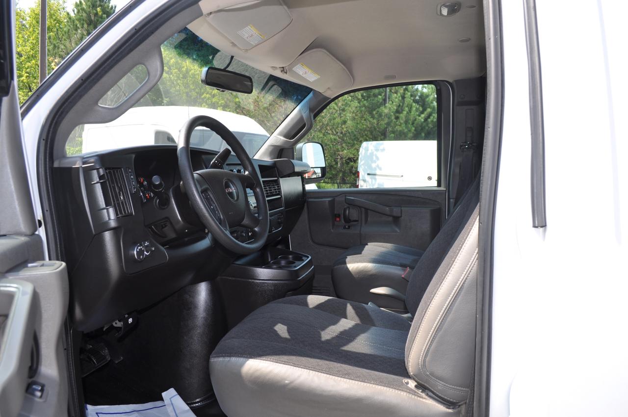 2023 GMC Savana Cargo Van 2500/130 Wheel Base/Certified/Back Up CAMERA/ Photo