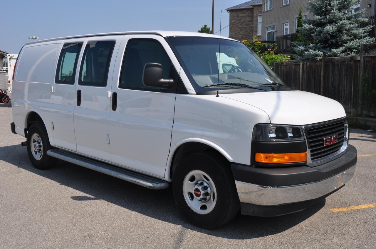 2023 GMC Savana Cargo Van 2500/130 Wheel Base/Certified/Back Up CAMERA/ Photo