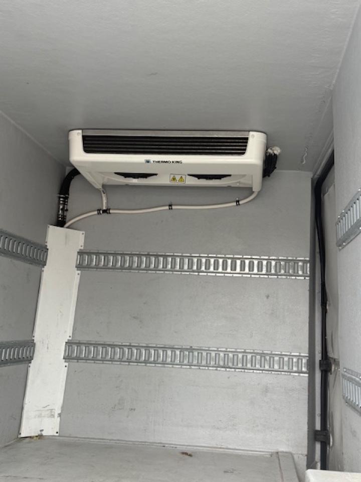 2018 Ford Transit Van T-250 148  Med Rf 9000 GVWR Sliding RH Dr Photo