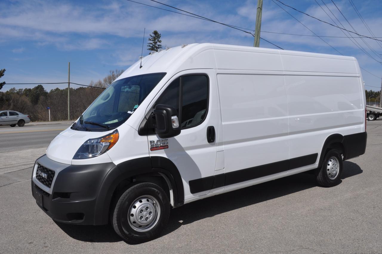 2018 RAM ProMaster 3500 3500 159WB - Extended - 3 Passenger - V6 Gas Photo