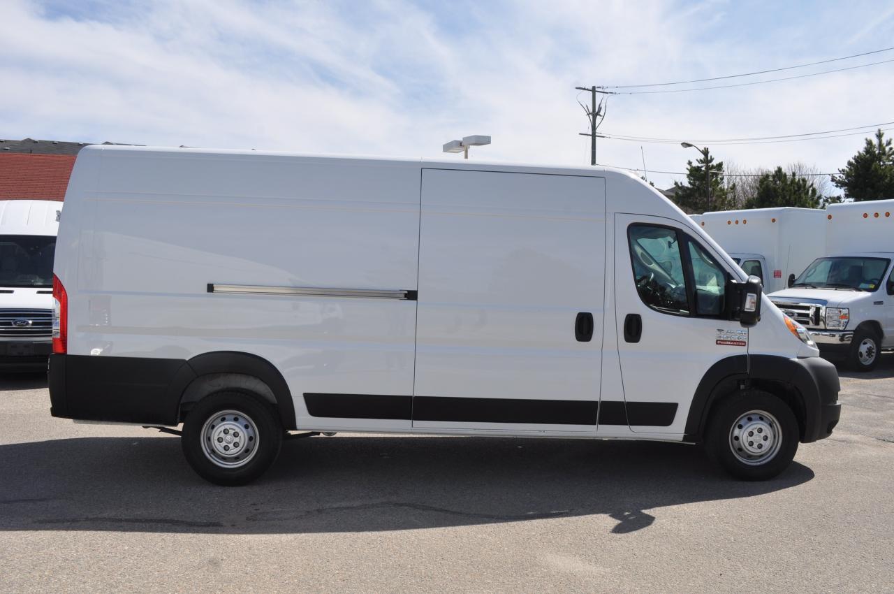 2018 RAM ProMaster 3500 3500 159WB - Extended - 3 Passenger - V6 Gas Photo0