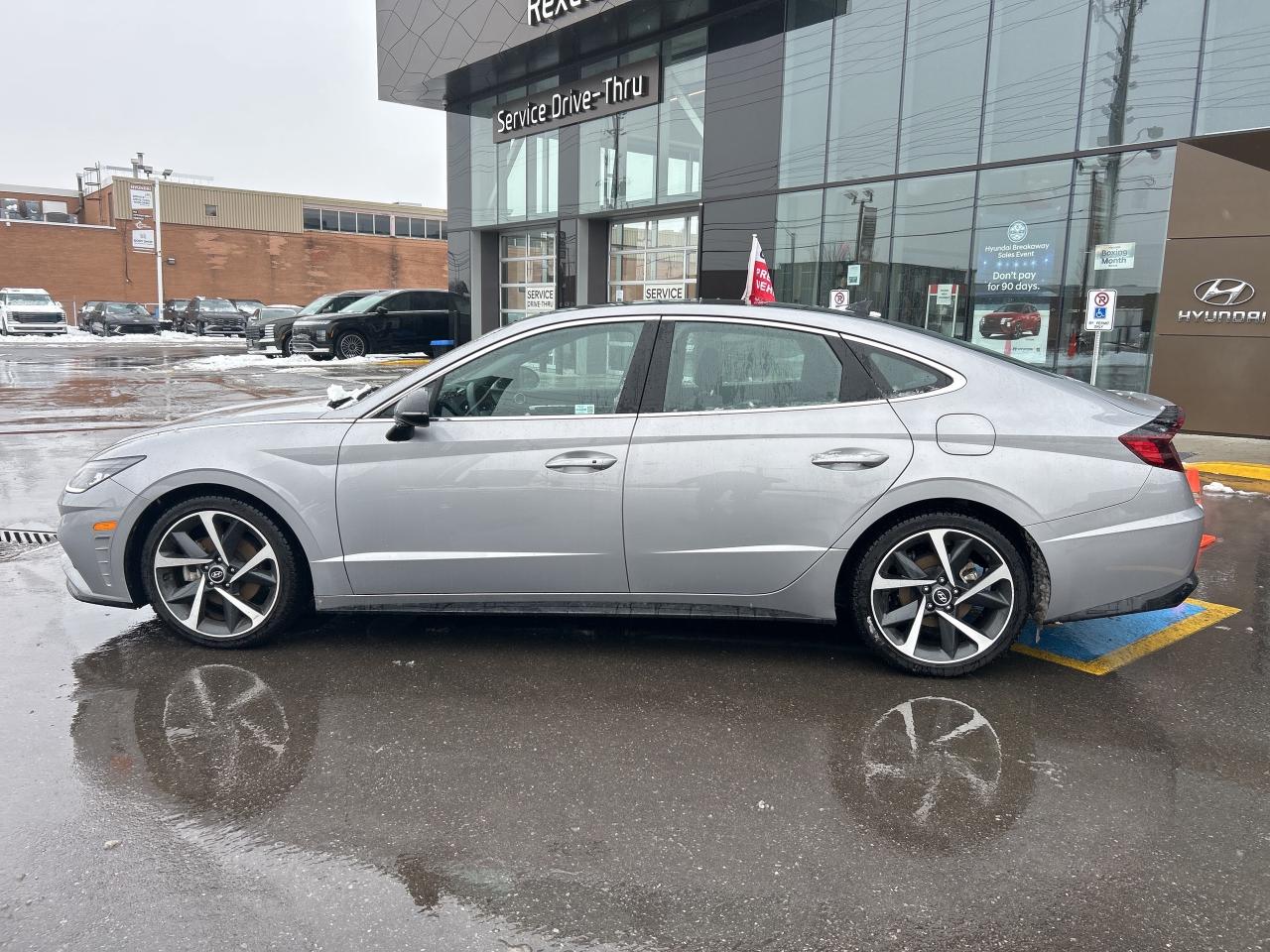 2023 Hyundai Sonata 1.6T Sport   Starting from 4.49% OAC Photo