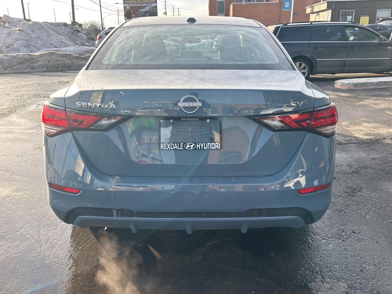 2024 Nissan Sentra SV CVT Photo3