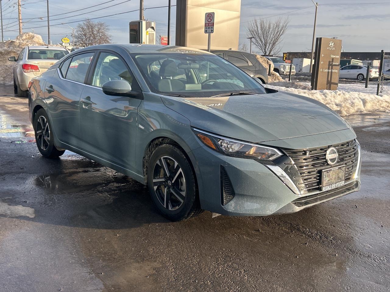 2024 Nissan Sentra SV CVT Photo