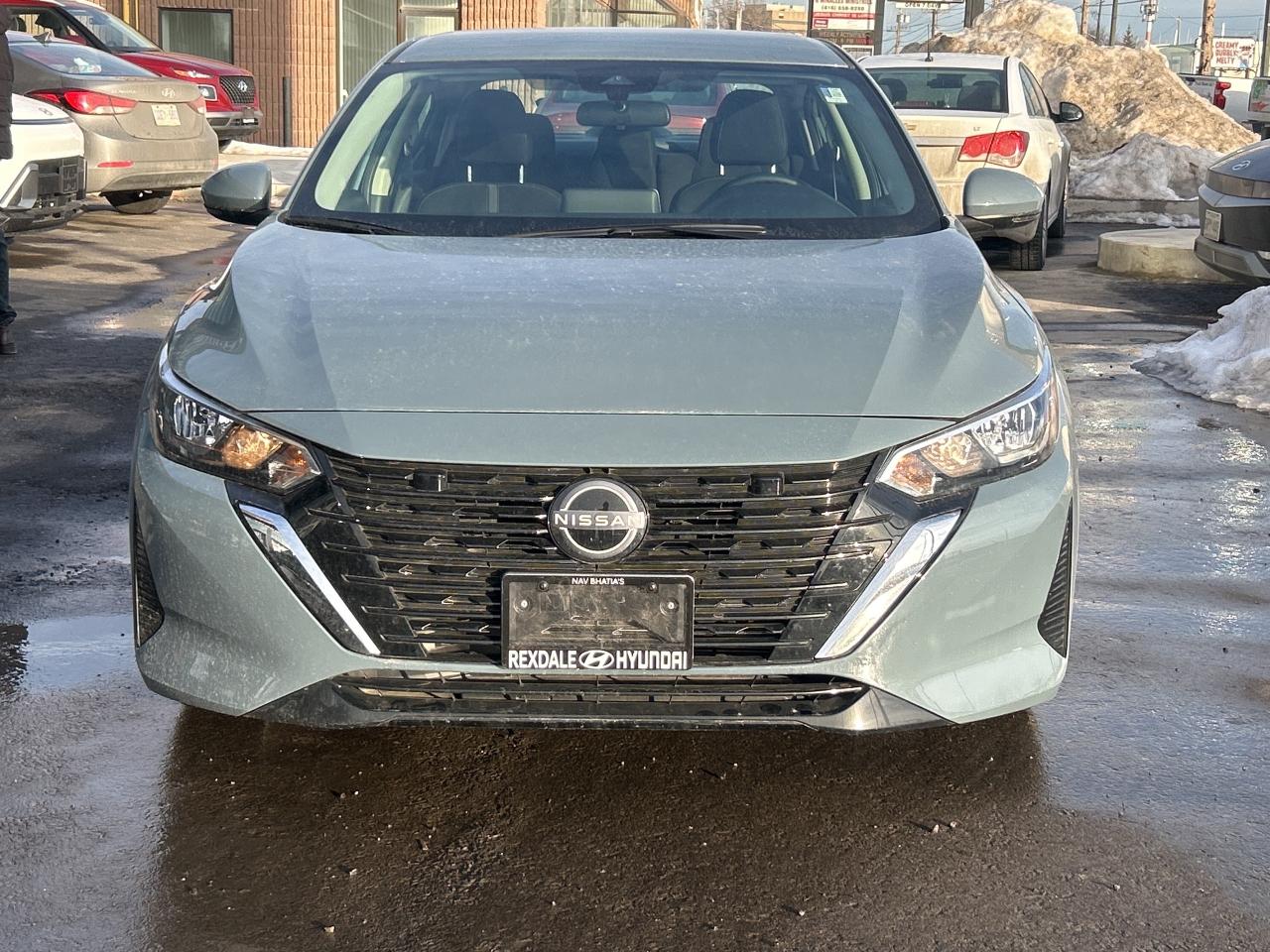 2024 Nissan Sentra SV CVT Photo