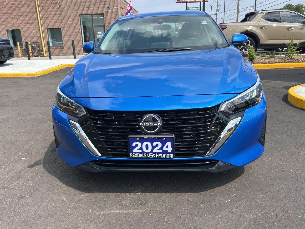 2024 Nissan Sentra SV CVT Photo