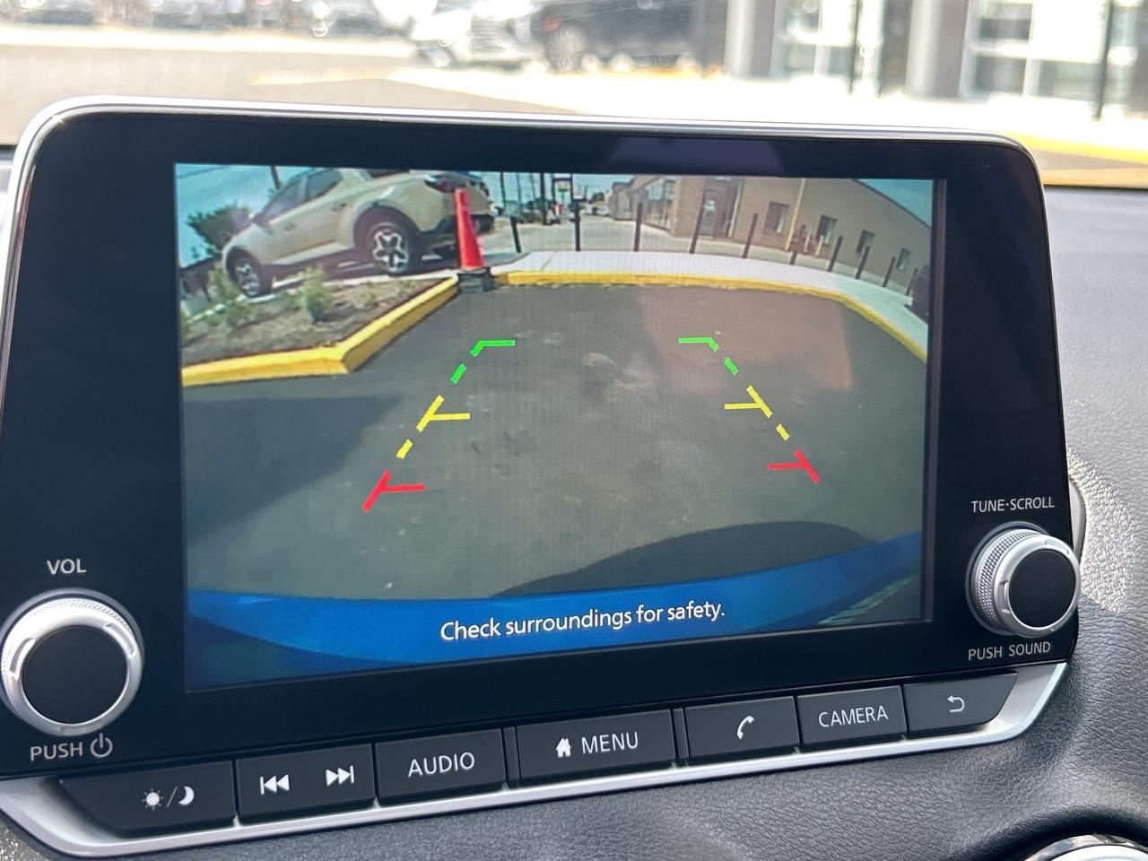 2024 Nissan Sentra SV CVT Photo