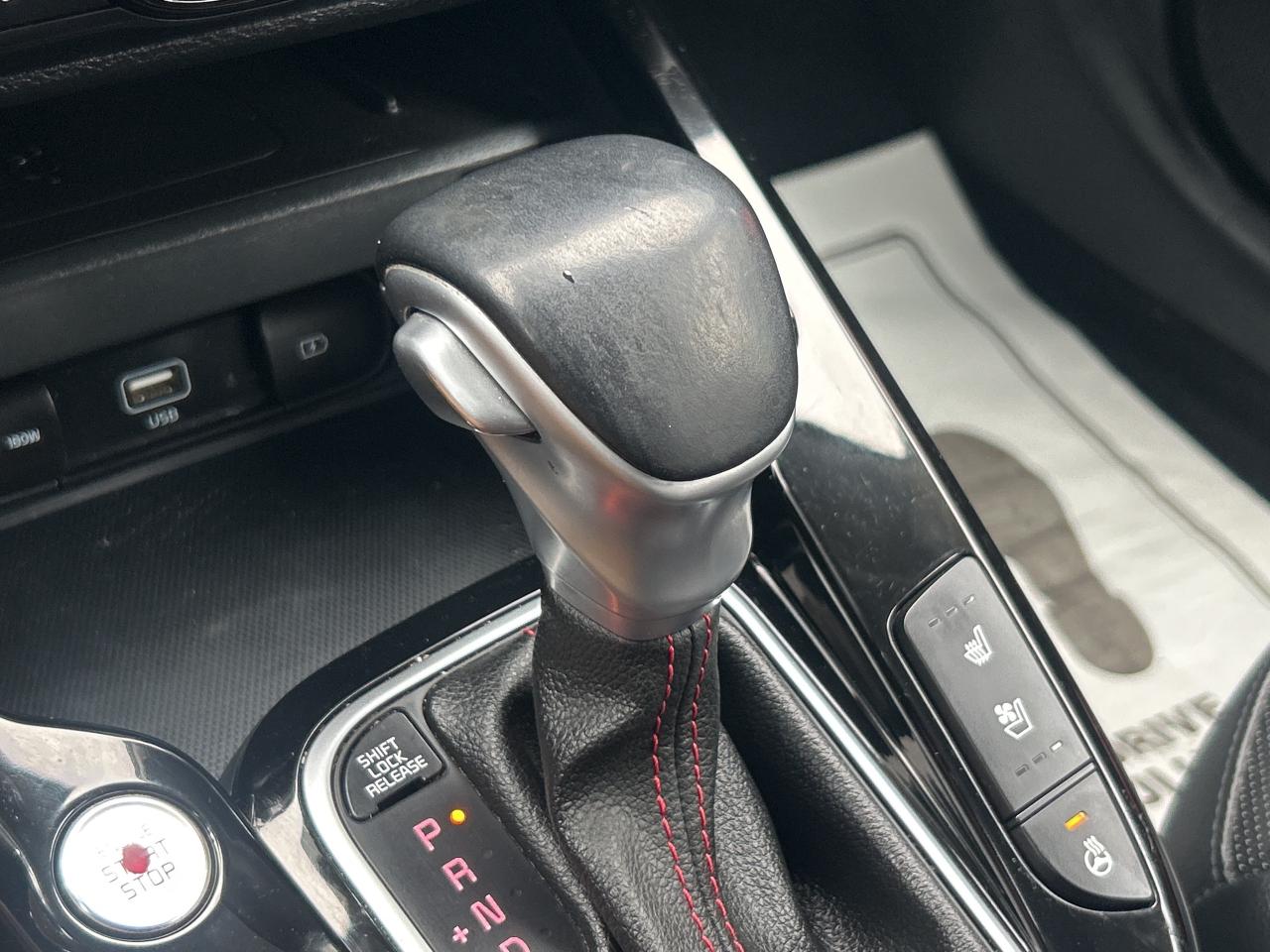 2022 Kia Soul GT-Line Limited IVT   CLEAN CARFAX   ONE OWNER Photo