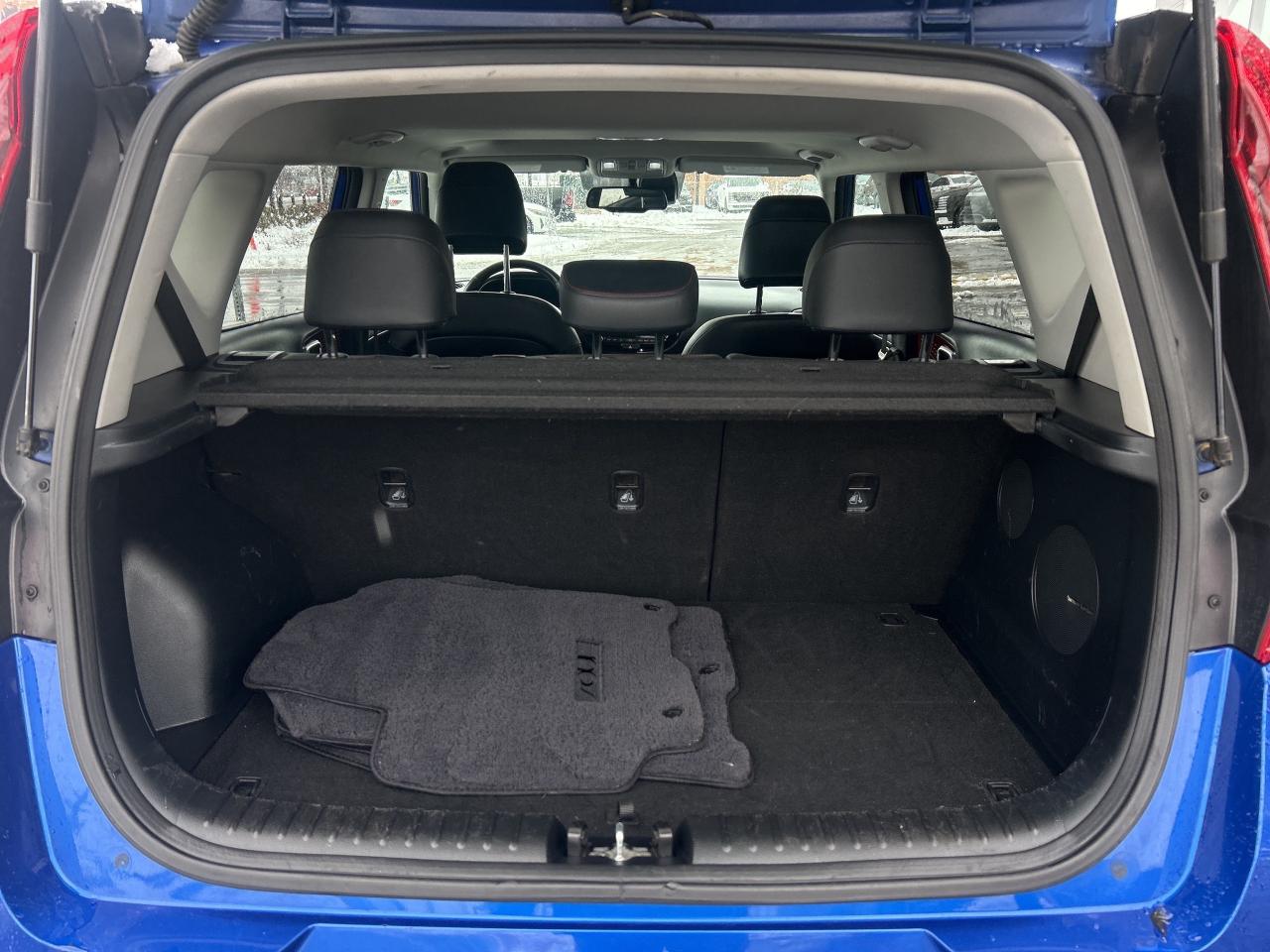 2022 Kia Soul GT-Line Limited IVT   CLEAN CARFAX   ONE OWNER Photo