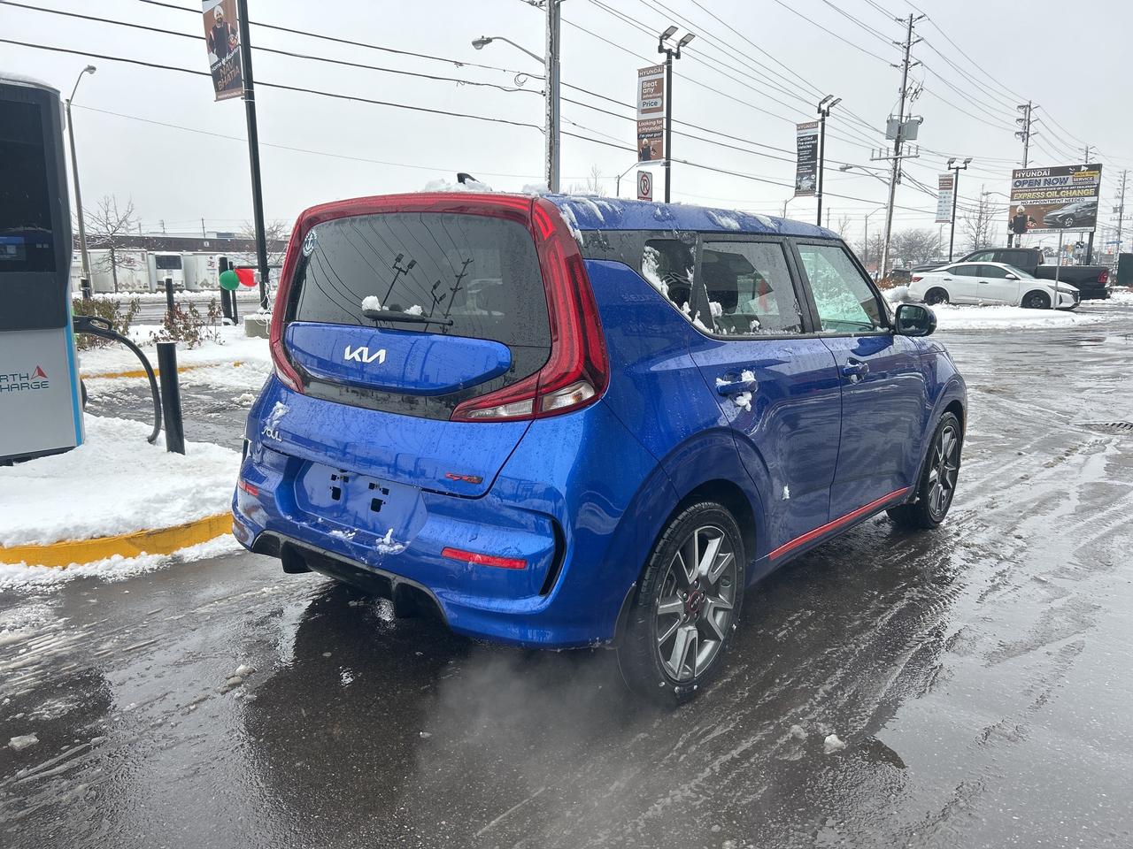2022 Kia Soul GT-Line Limited IVT   CLEAN CARFAX   ONE OWNER Photo4