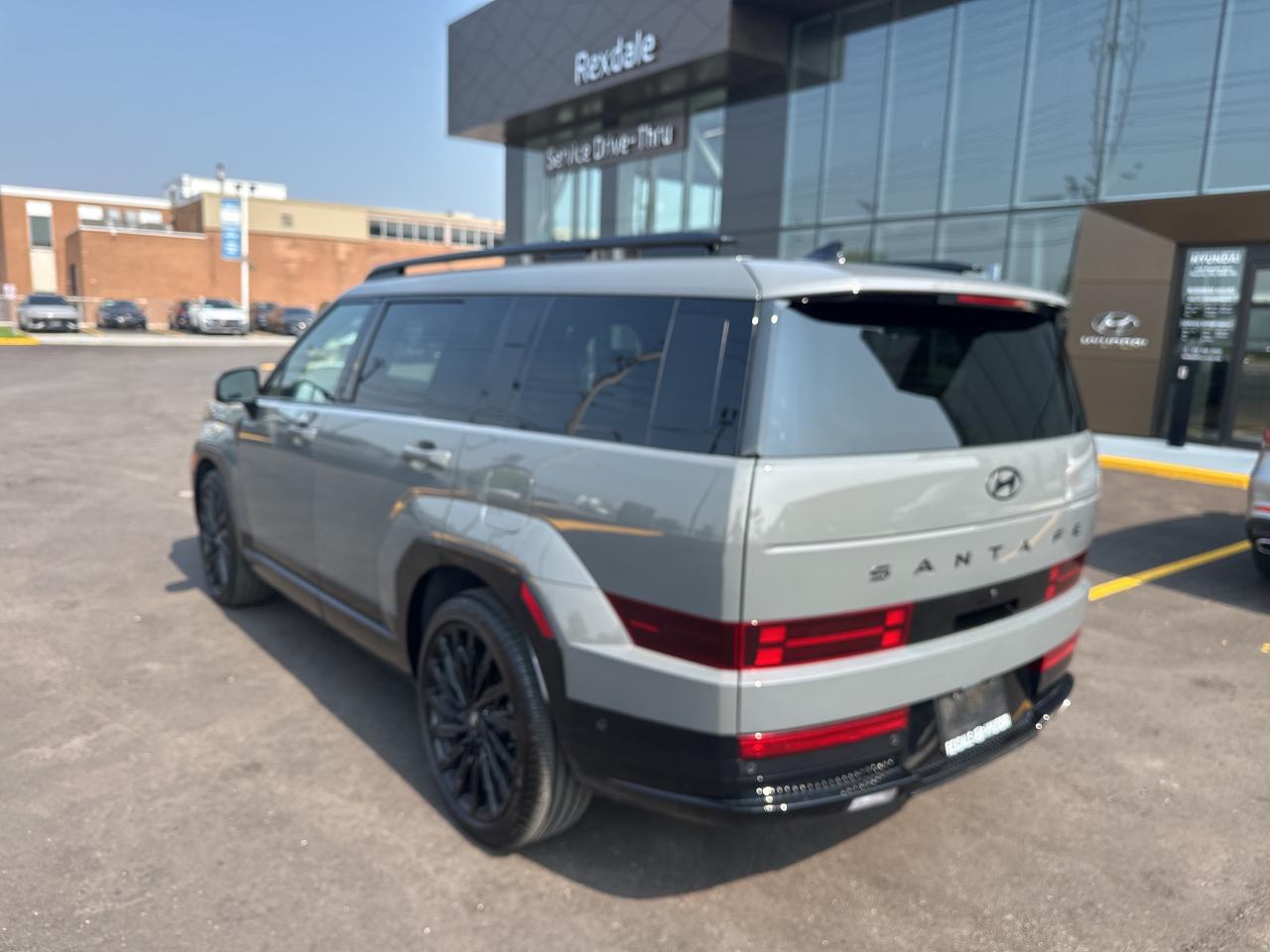 2024 Hyundai Santa Fe Ultimate Calligraphy AWD   Starting from 5.29% OAC Photo