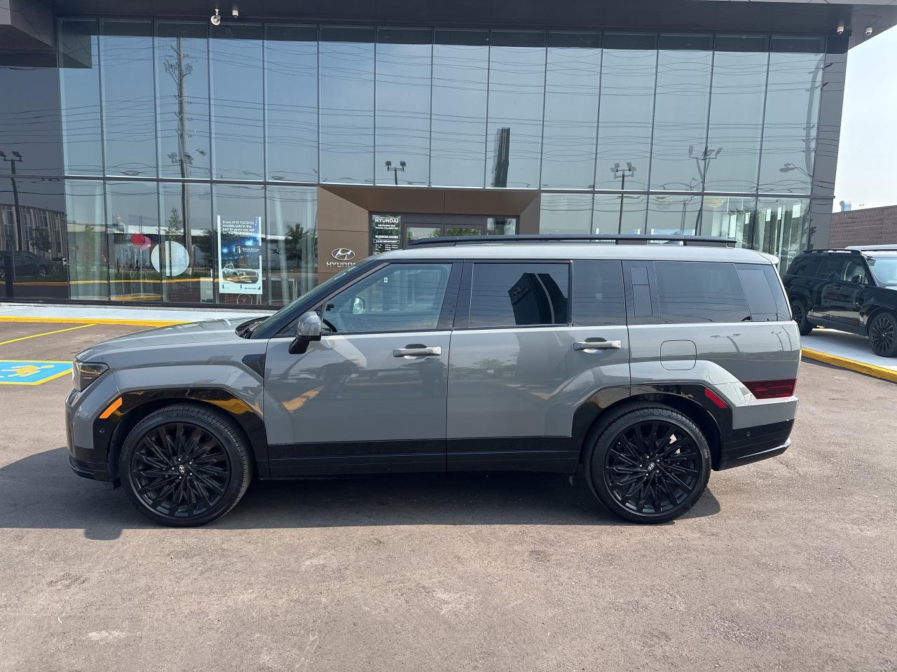 2024 Hyundai Santa Fe Ultimate Calligraphy AWD   Starting from 5.29% OAC Photo3