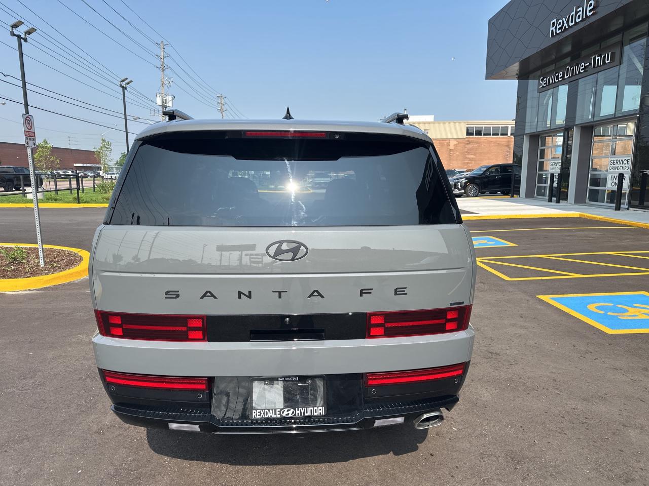 2024 Hyundai Santa Fe Ultimate Calligraphy AWD   Starting from 5.29% OAC Photo