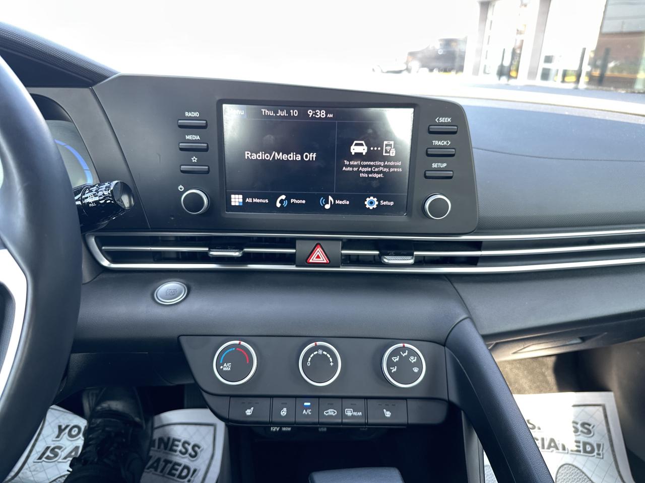 2024 Hyundai Elantra Preferred IVT   Starting from 4.49% OAC Photo