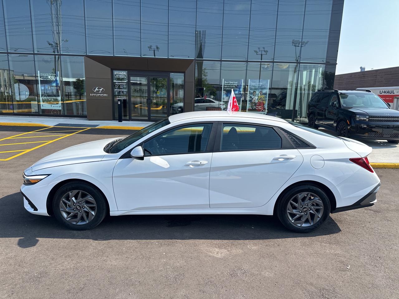 2024 Hyundai Elantra Preferred IVT   Starting from 4.69% OAC Photo2