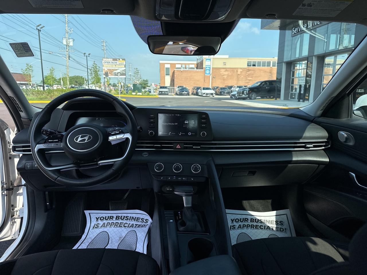 2024 Hyundai Elantra Preferred IVT   Starting from 4.69% OAC Photo