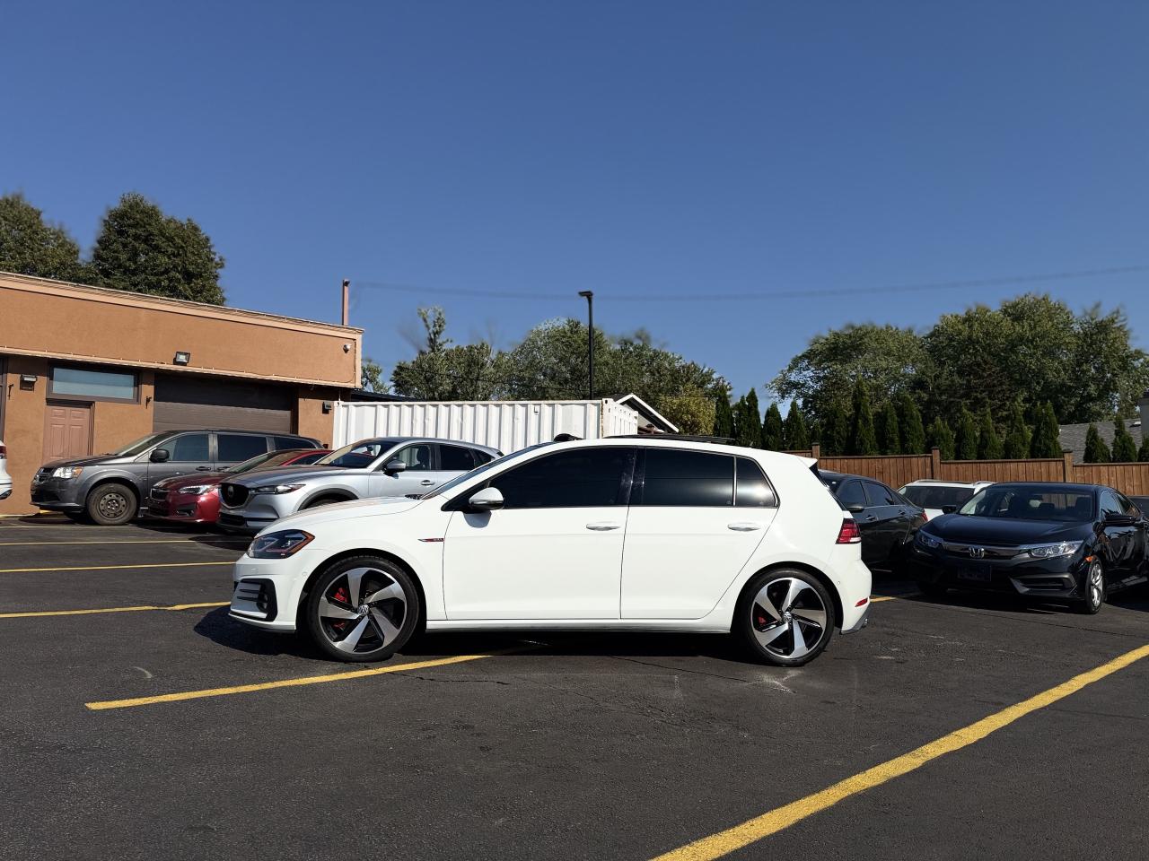 2018 Volkswagen Golf GTI Autobahn DSG   MINT! Photo