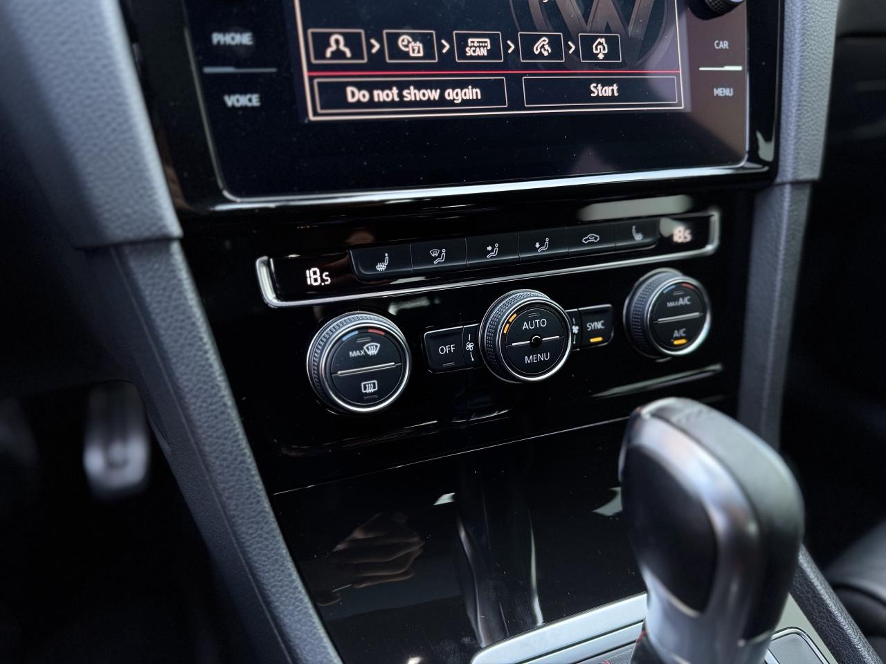 2018 Volkswagen Golf GTI Autobahn DSG   MINT! Photo