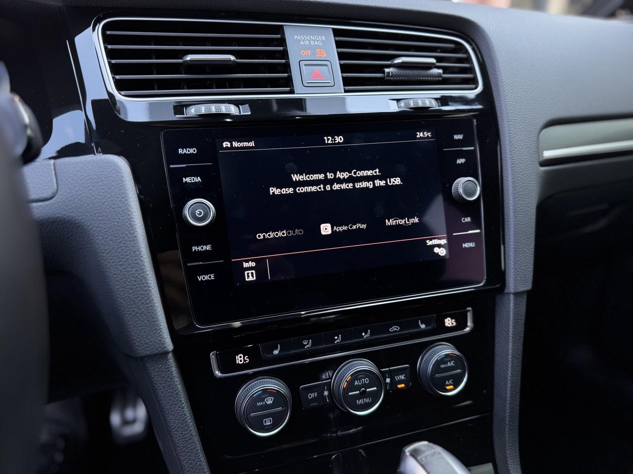 2018 Volkswagen Golf GTI Autobahn DSG   MINT! Photo