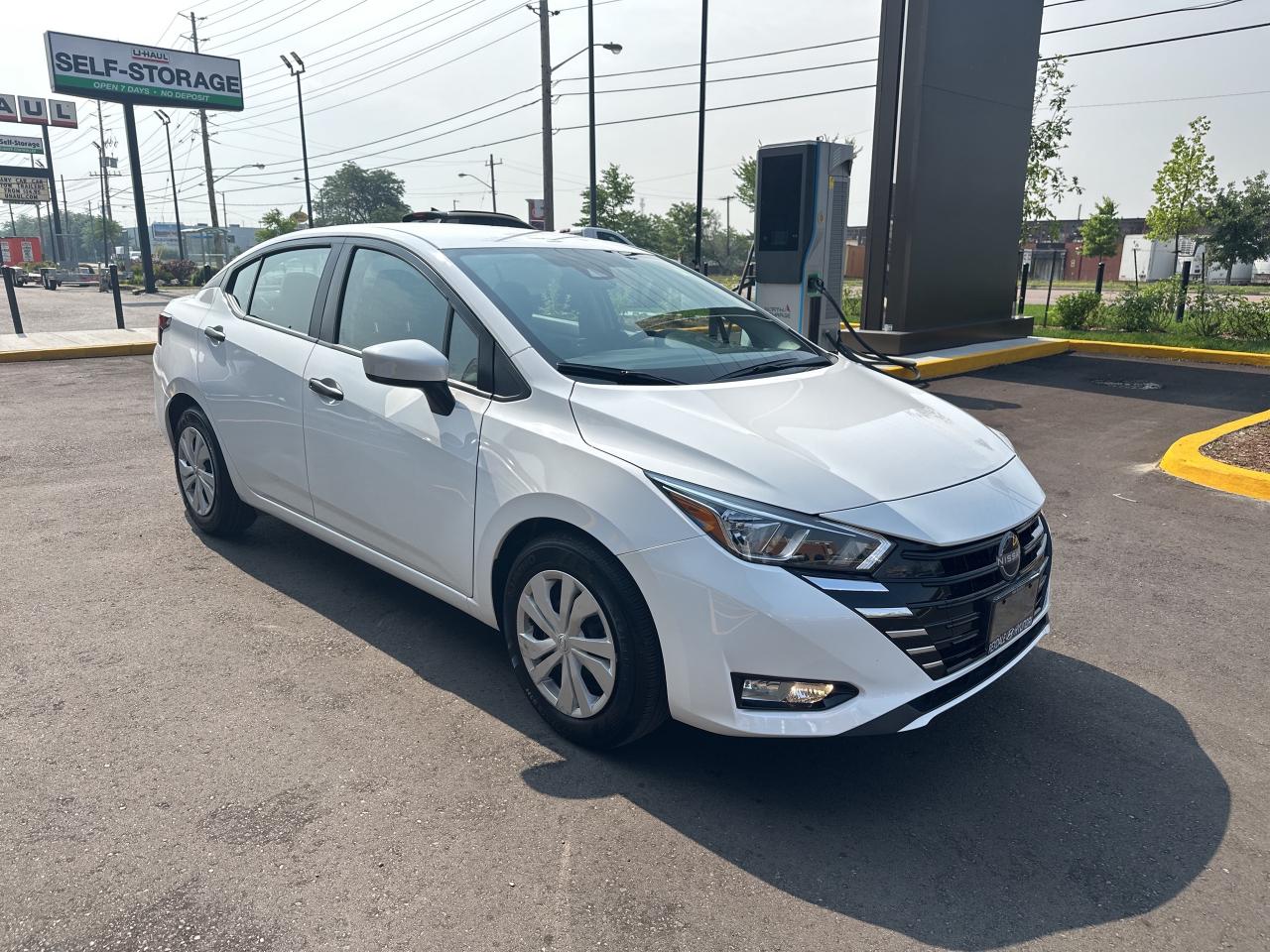 2024 Nissan Versa S CVT   CLEAN CAR FAX Photo