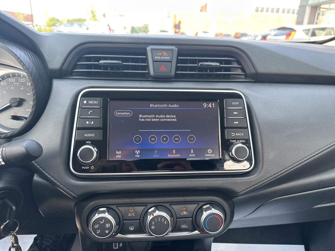 2024 Nissan Versa S CVT   CLEAN CAR FAX Photo