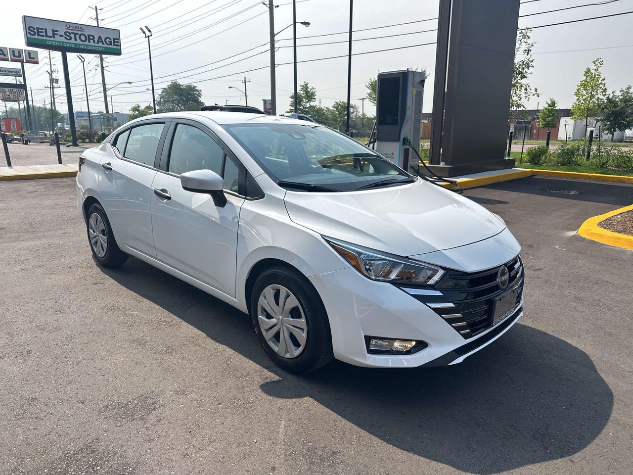 2024 Nissan Versa S CVT   CLEAN CAR FAX Photo