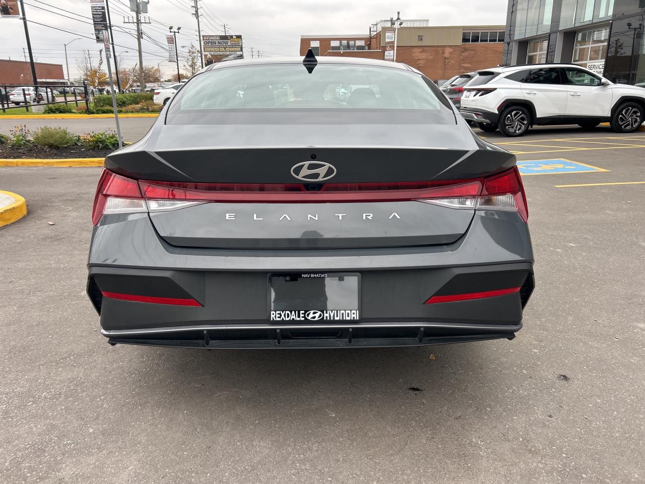 2024 Hyundai Elantra Preferred IVT w-Tech Pkg   Starting from 4.49% OAC Photo3