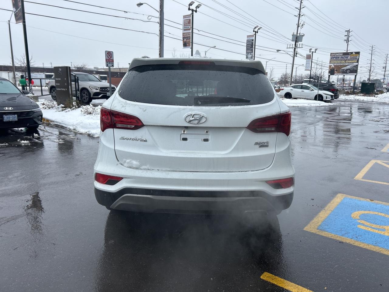 2018 Hyundai Santa Fe Sport 2.4L Luxury AWD Photo3