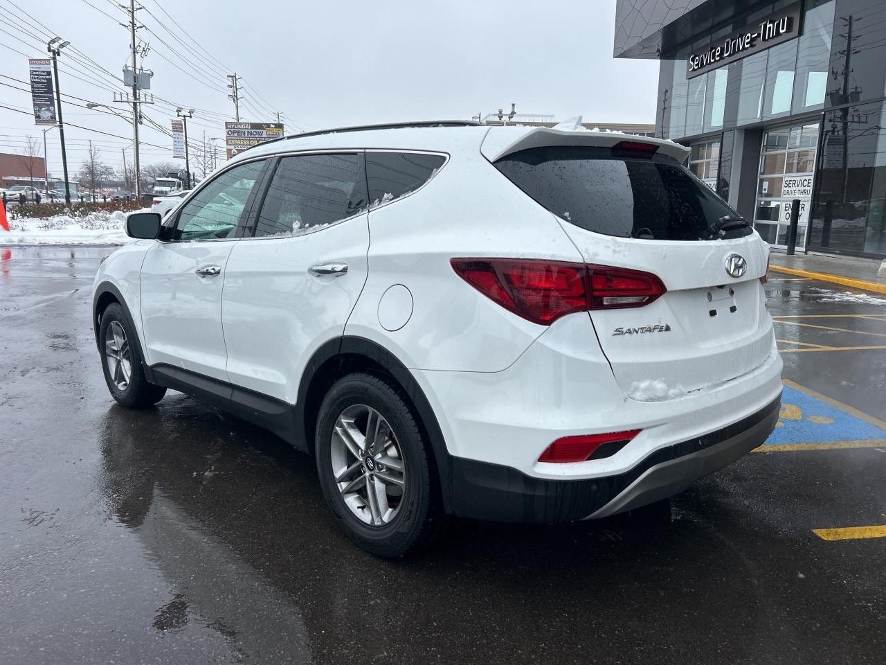 2018 Hyundai Santa Fe Sport 2.4L Luxury AWD Photo