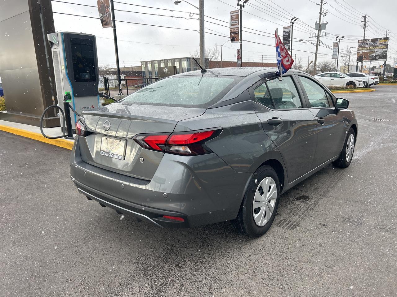 2024 Nissan Versa S CVT Photo4
