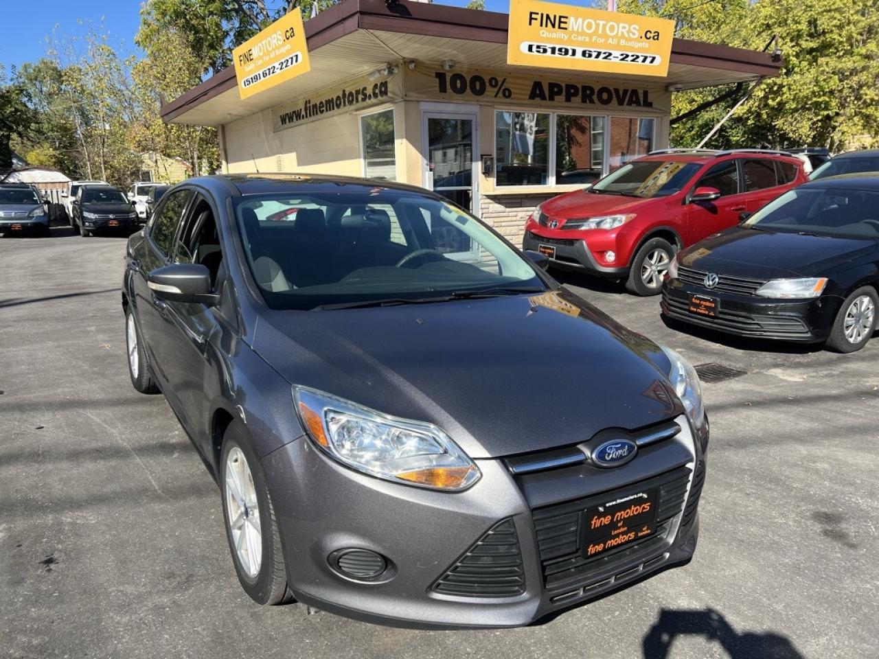 2014 Ford Focus SE AUTOMATIC Photo