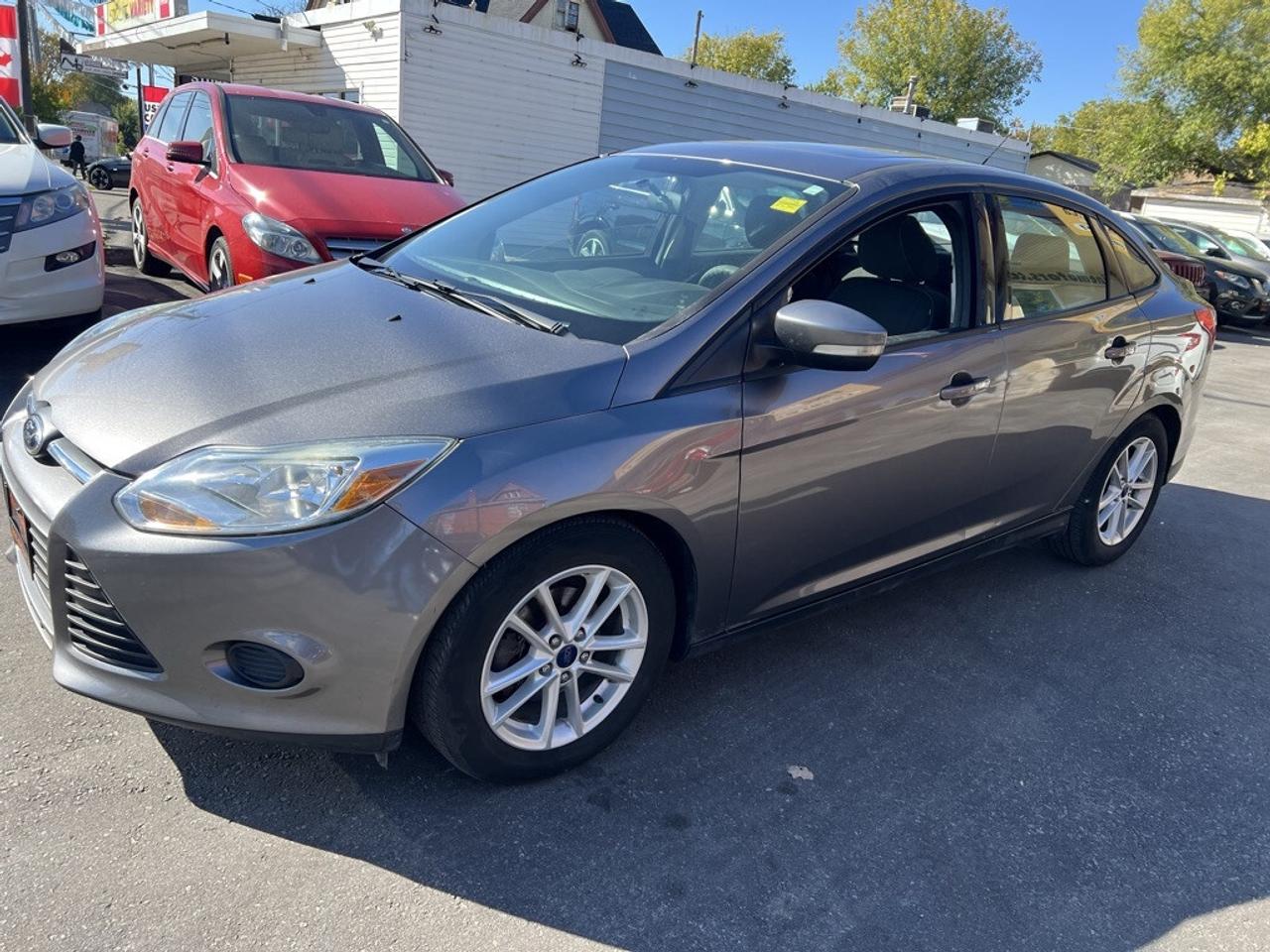 2014 Ford Focus SE AUTOMATIC Photo