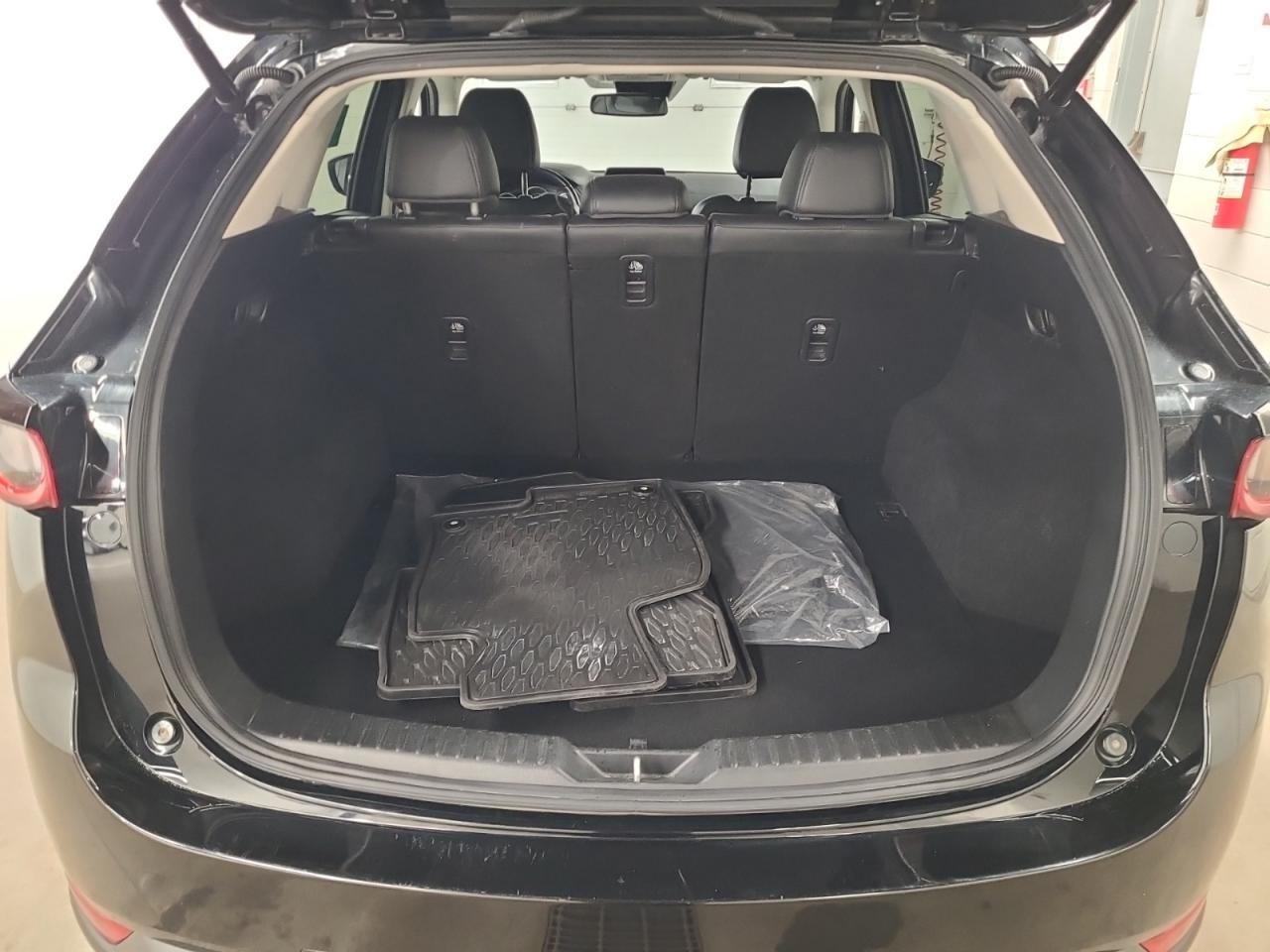 2020 Mazda CX-5 GS Auto AWD   0 ACCIDENTS! Photo