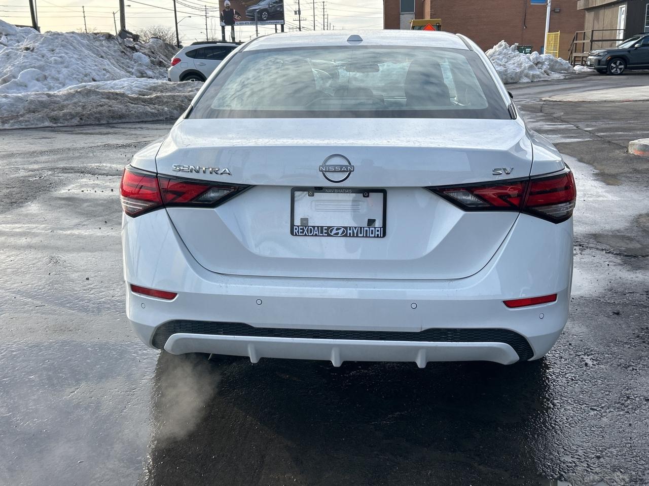 2024 Nissan Sentra SV CVT Photo3