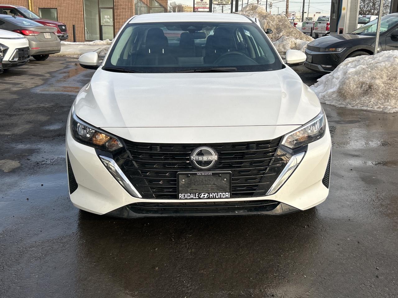 2024 Nissan Sentra SV CVT Photo