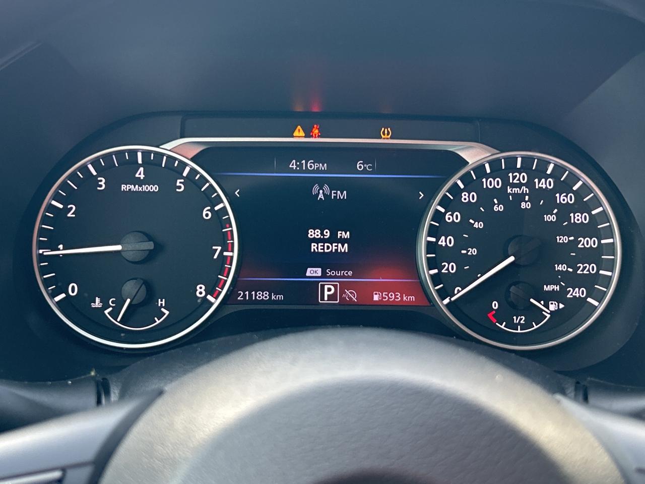 2024 Nissan Sentra SV CVT Photo