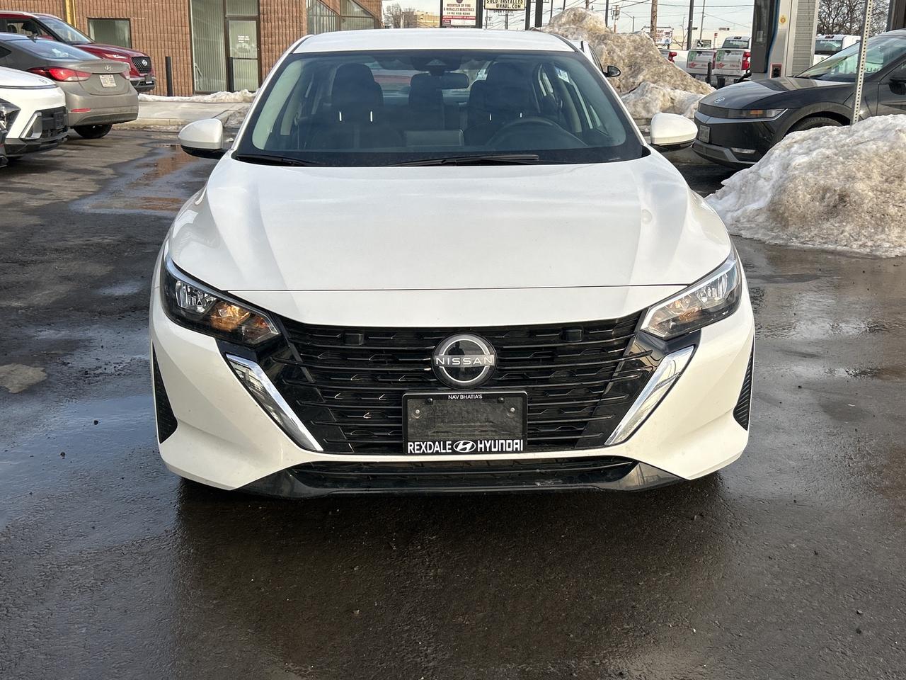 2024 Nissan Sentra SV CVT Photo