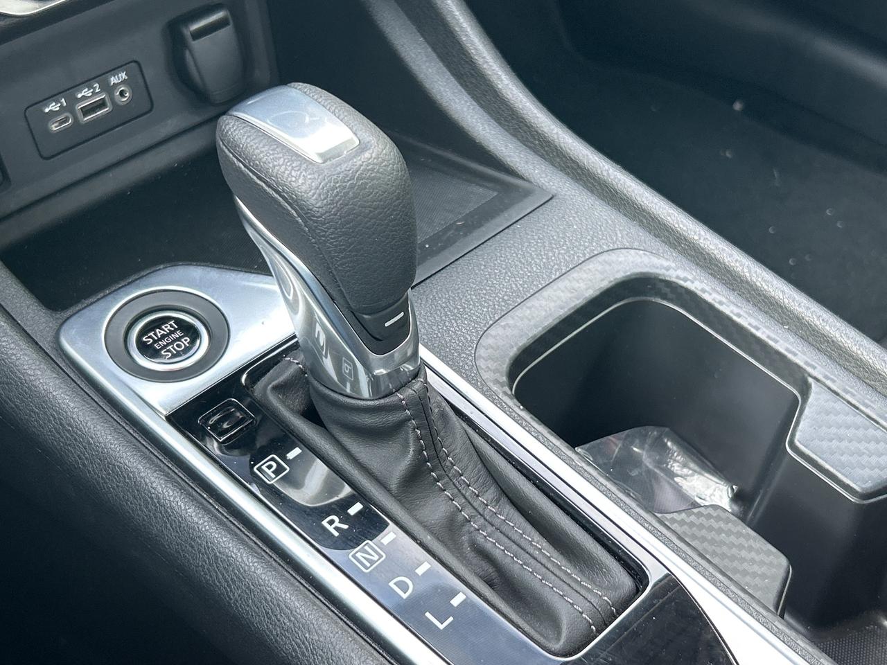 2024 Nissan Sentra SV CVT Photo