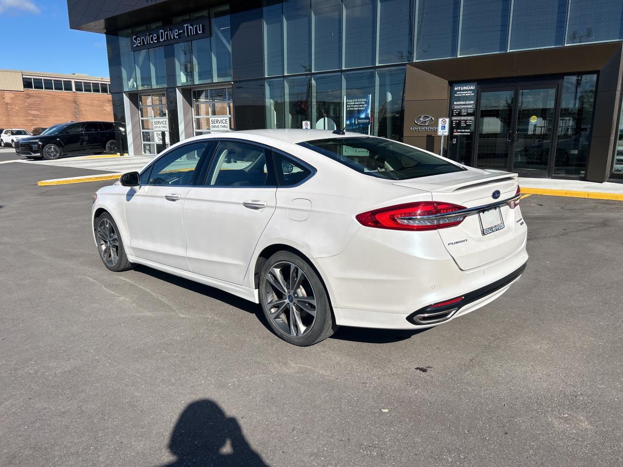 2018 Ford Fusion Titanium AWD Photo2