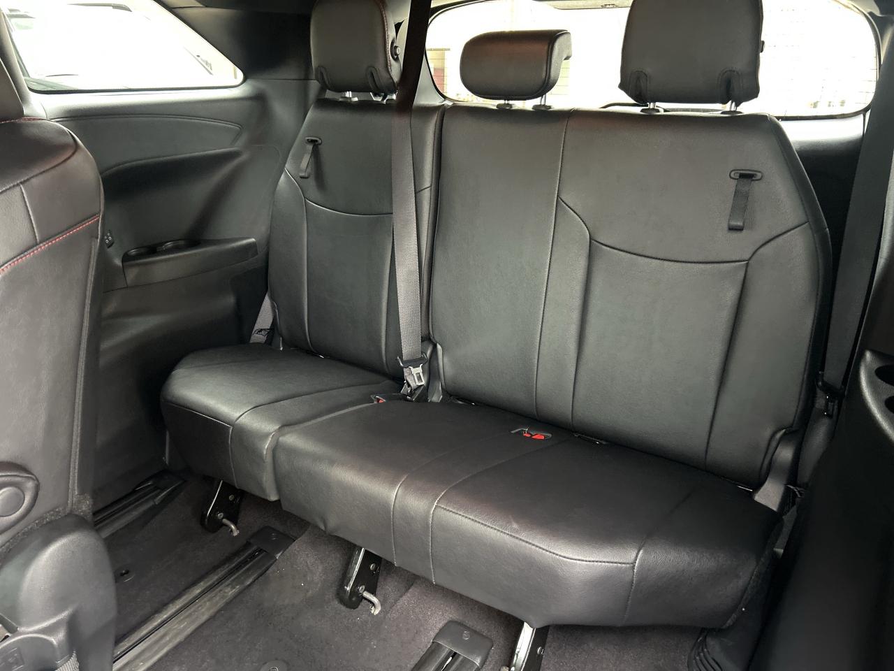 2025 Toyota Sienna XSE 7-Passenger AWD Photo
