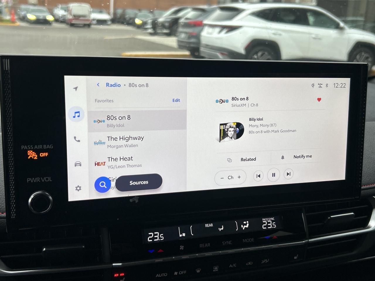 2025 Toyota Sienna XSE 7-Passenger AWD Photo