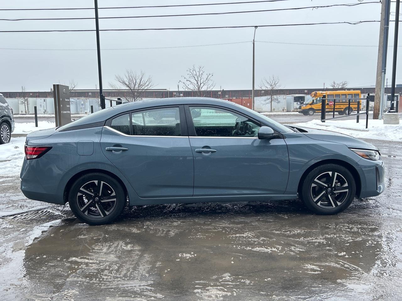2024 Nissan Sentra SV CVT Photo