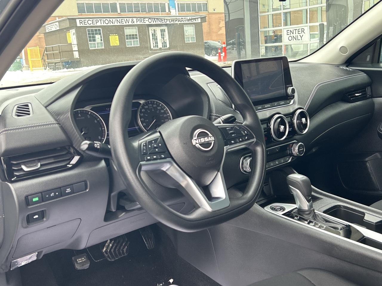 2024 Nissan Sentra SV CVT Photo
