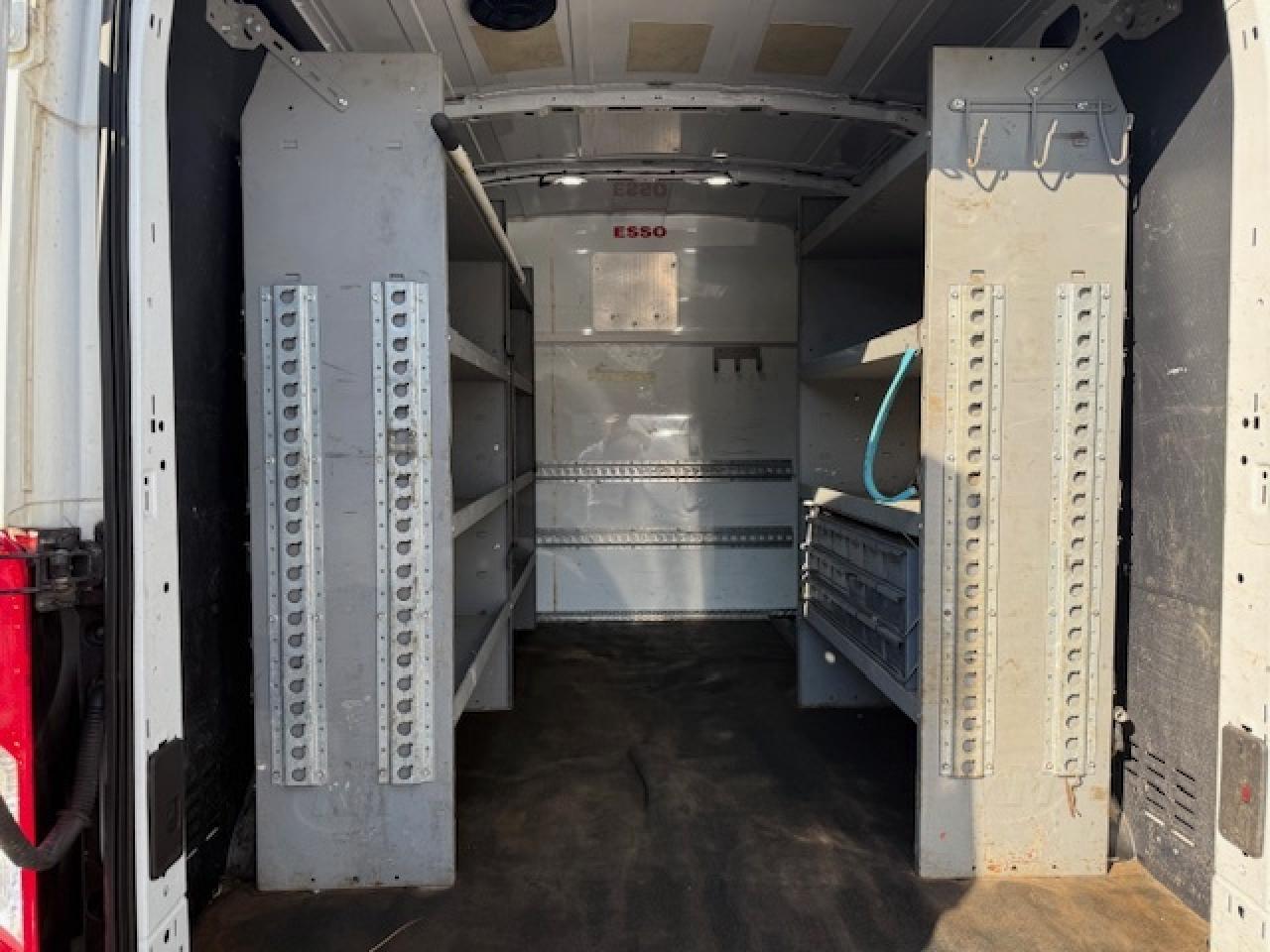 2019 Ford Transit Van T250 Mid Roof with Shelving, Divider, Roof Rack Photo4