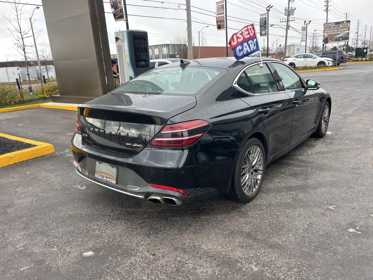 2023 Genesis G70 2.0T Advanced AWD Photo4