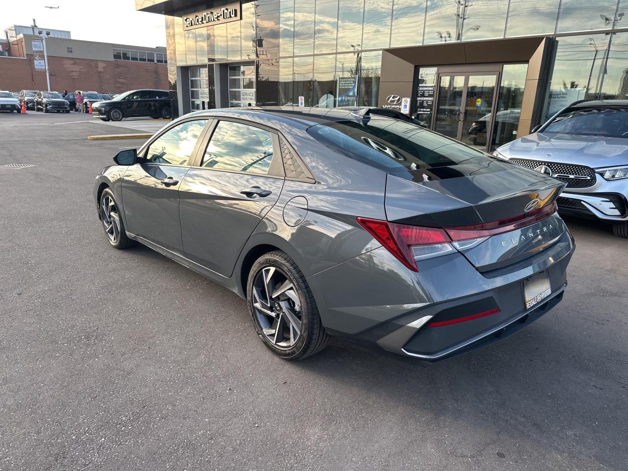 2025 Hyundai Elantra Preferred IVT w-Tech Pkg   Starting from 4.49% OAC Photo