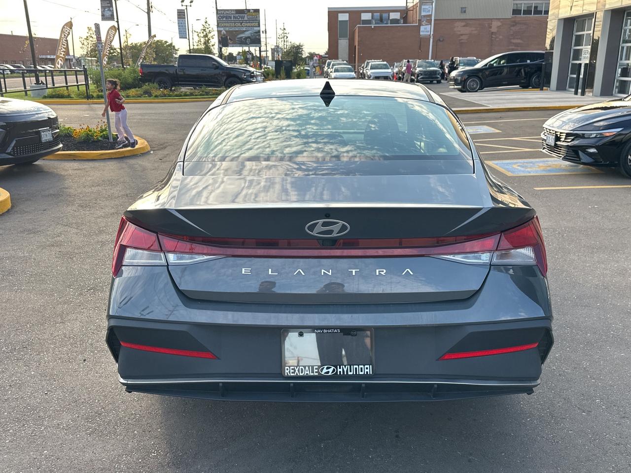 2025 Hyundai Elantra Preferred IVT w-Tech Pkg   Starting from 4.69% OAC Photo