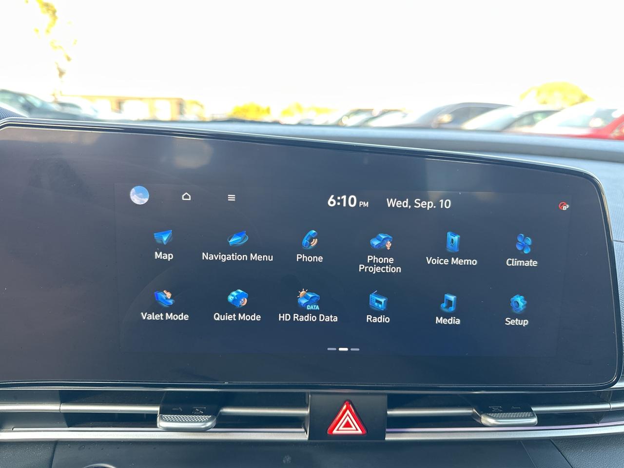 2025 Hyundai Elantra Preferred IVT w-Tech Pkg   Starting from 4.69% OAC Photo