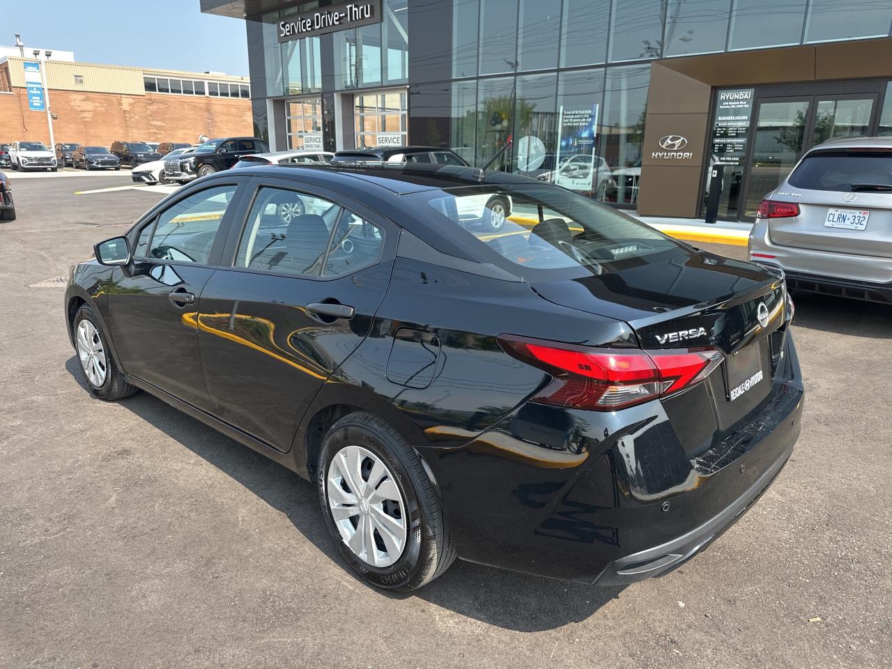 2024 Nissan Versa S CVT Photo