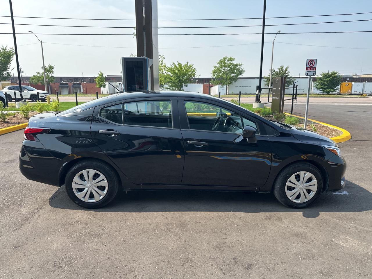 2024 Nissan Versa S CVT Photo